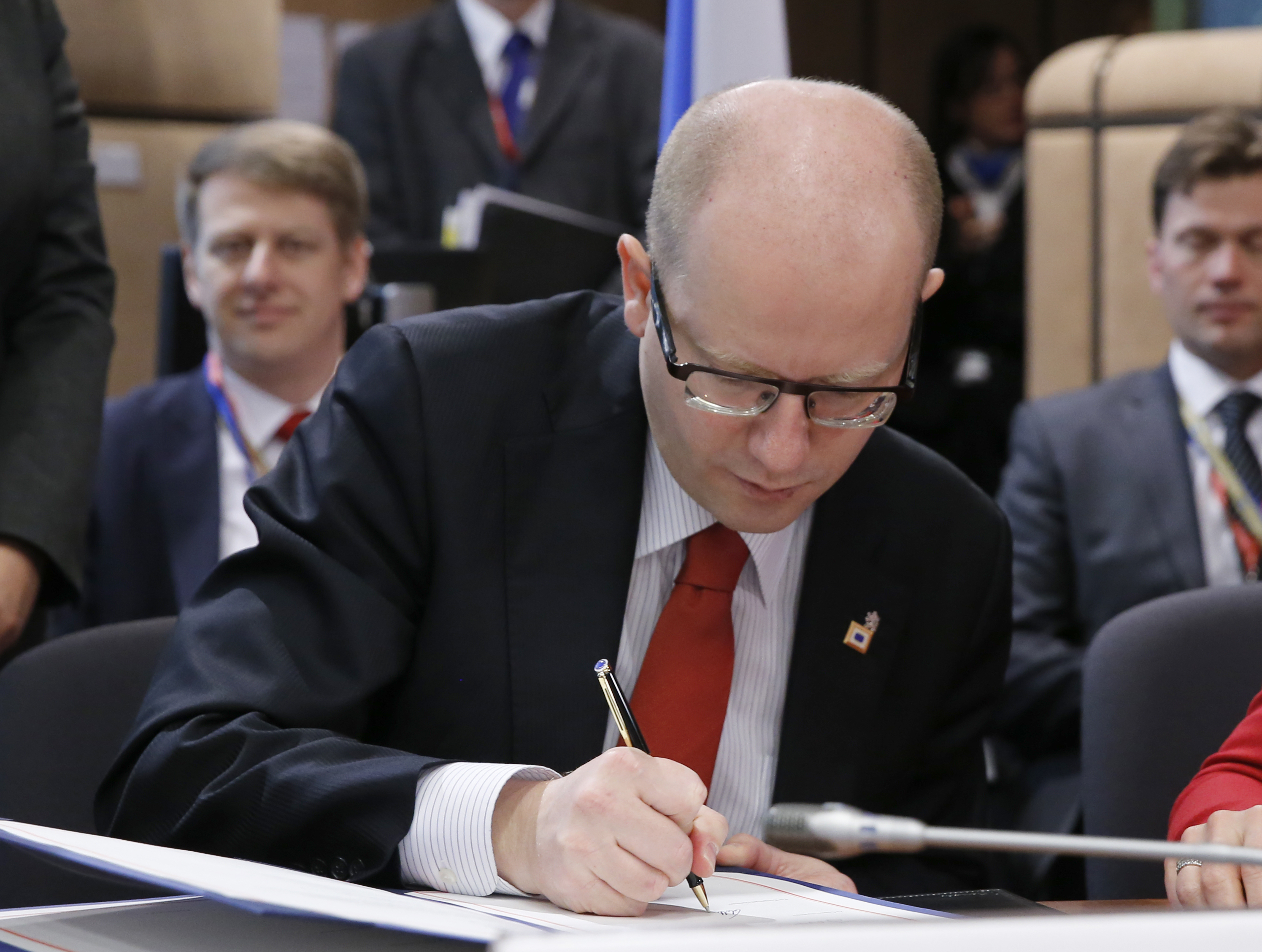 8 firma accordo associazione eu-ucraina