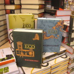 Selezione di opere di Eco in una libreria praghese / Selection of Eco’s works in a bookshop in Prague
