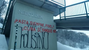 Una scritta celebrativa di Fidel Castro a Nebozízek sulla collina di Petřín a Praga / A graffiti celebrating Fidel Castro in Nebozízek, on the Prague Petřín's hill